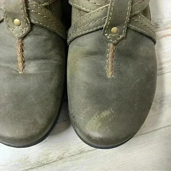 Clarks Womens Ideo Chilly Loafer Shoes Green Low Top Leather Slip Ons 9N - Picture 3 of 9